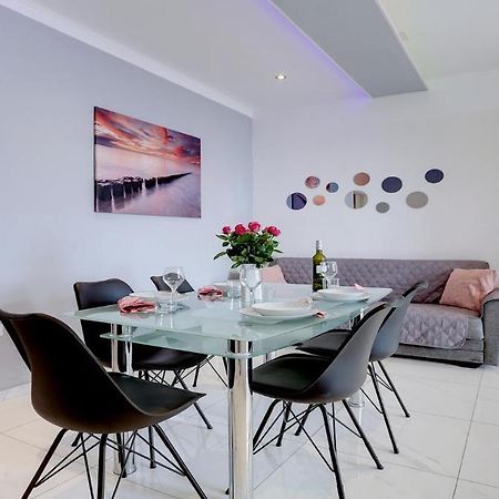 Adorable Apartment Ena คาชเตลา ภายนอก รูปภาพ