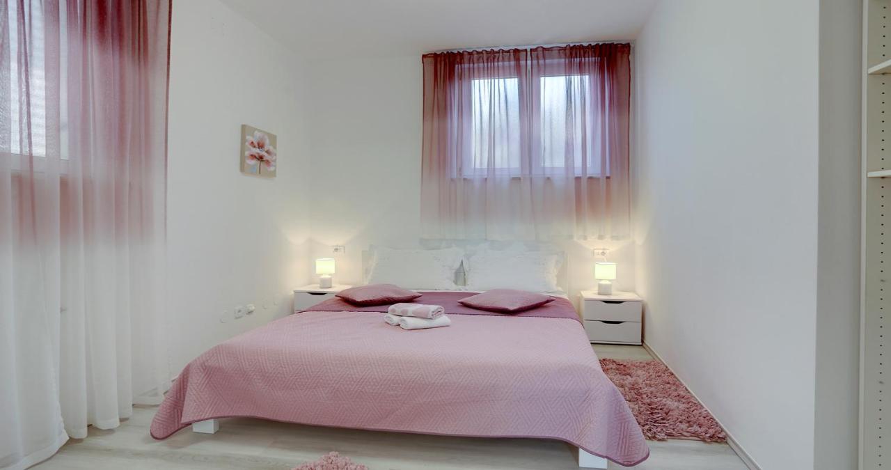 Adorable Apartment Ena คาชเตลา ภายนอก รูปภาพ