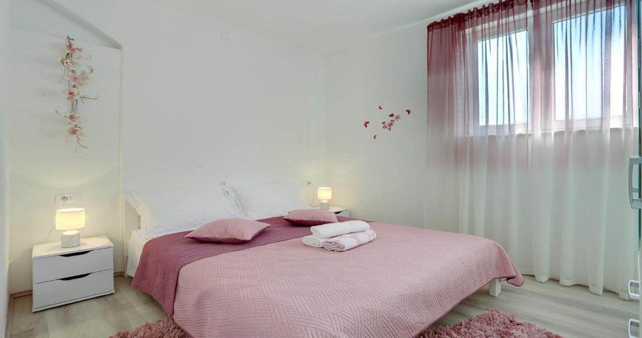 Adorable Apartment Ena คาชเตลา ภายนอก รูปภาพ