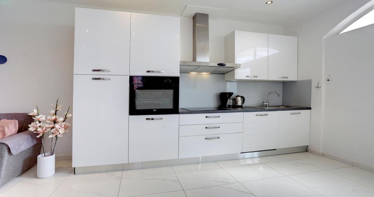 Adorable Apartment Ena คาชเตลา ภายนอก รูปภาพ